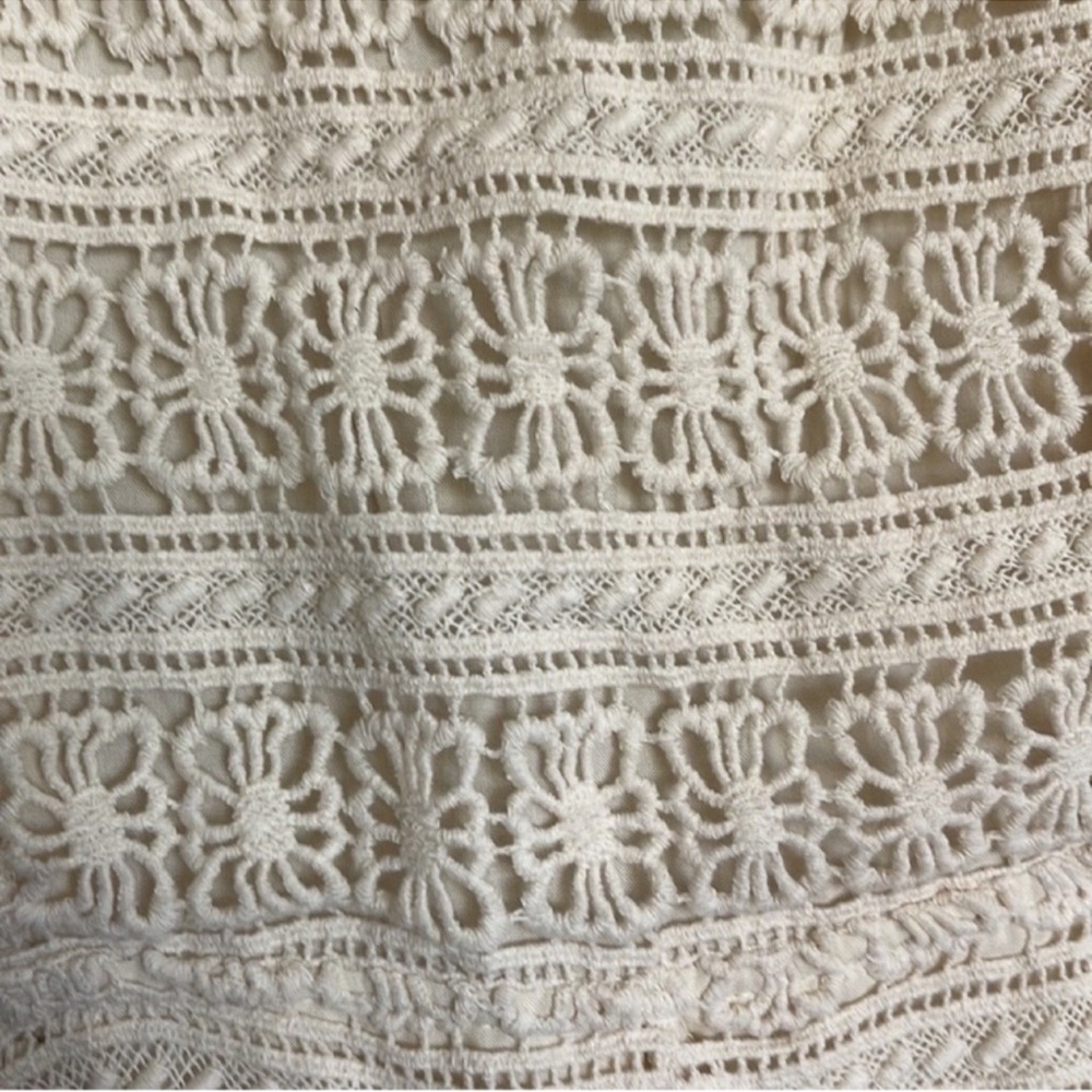 ASTR the Label Romantic Coastal Cream Biege Ruffle trim Lace Crochet Romper s L - Picture 8 of 10